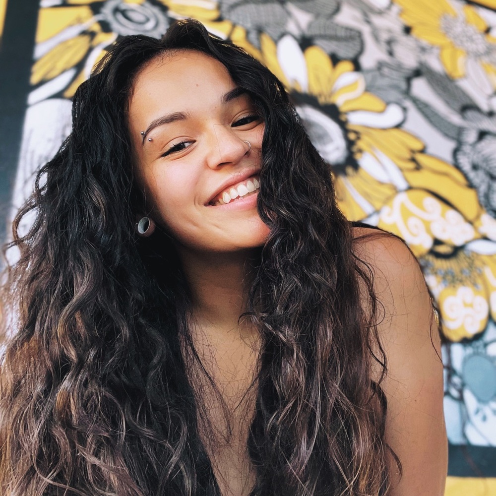 Meet your Posher, Adriana